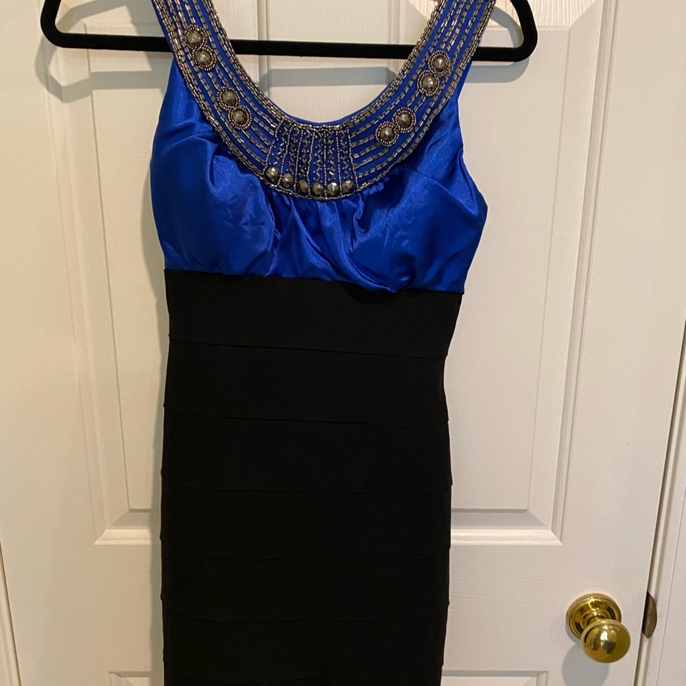 Juniors dress